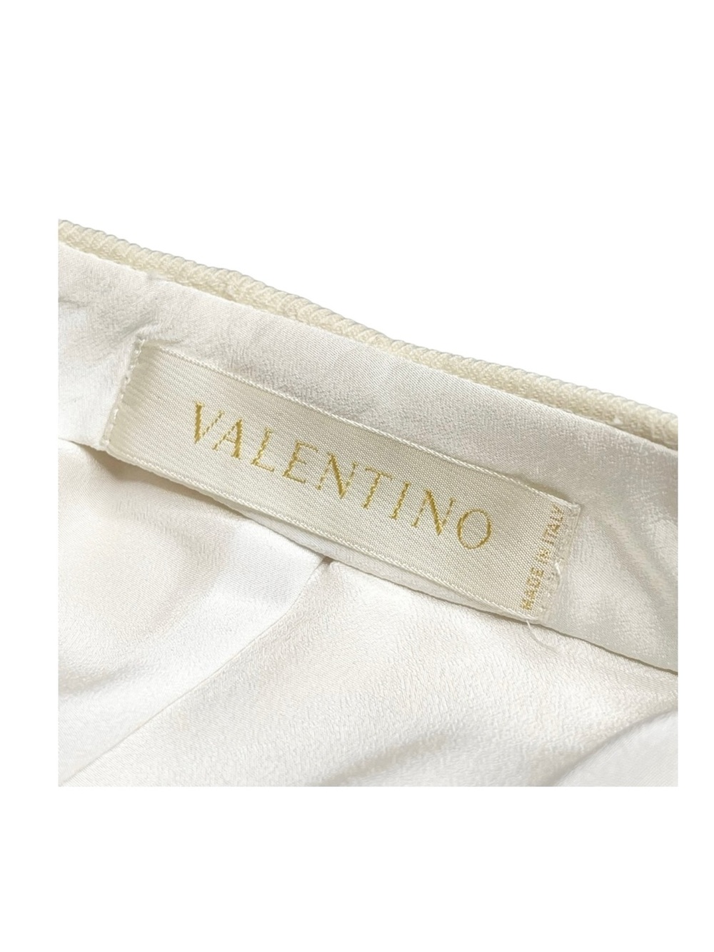 Valentino 𑁍 Rose Lace Wool Pencil Back Slit Knee Length Skirt 𑁍 Winter White 4 - Picture 10 of 16